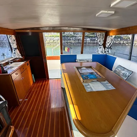 Botel Seadream Classic Yacht